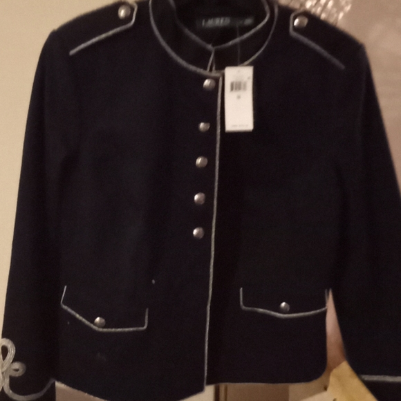 jacket - Picture 2 of 4